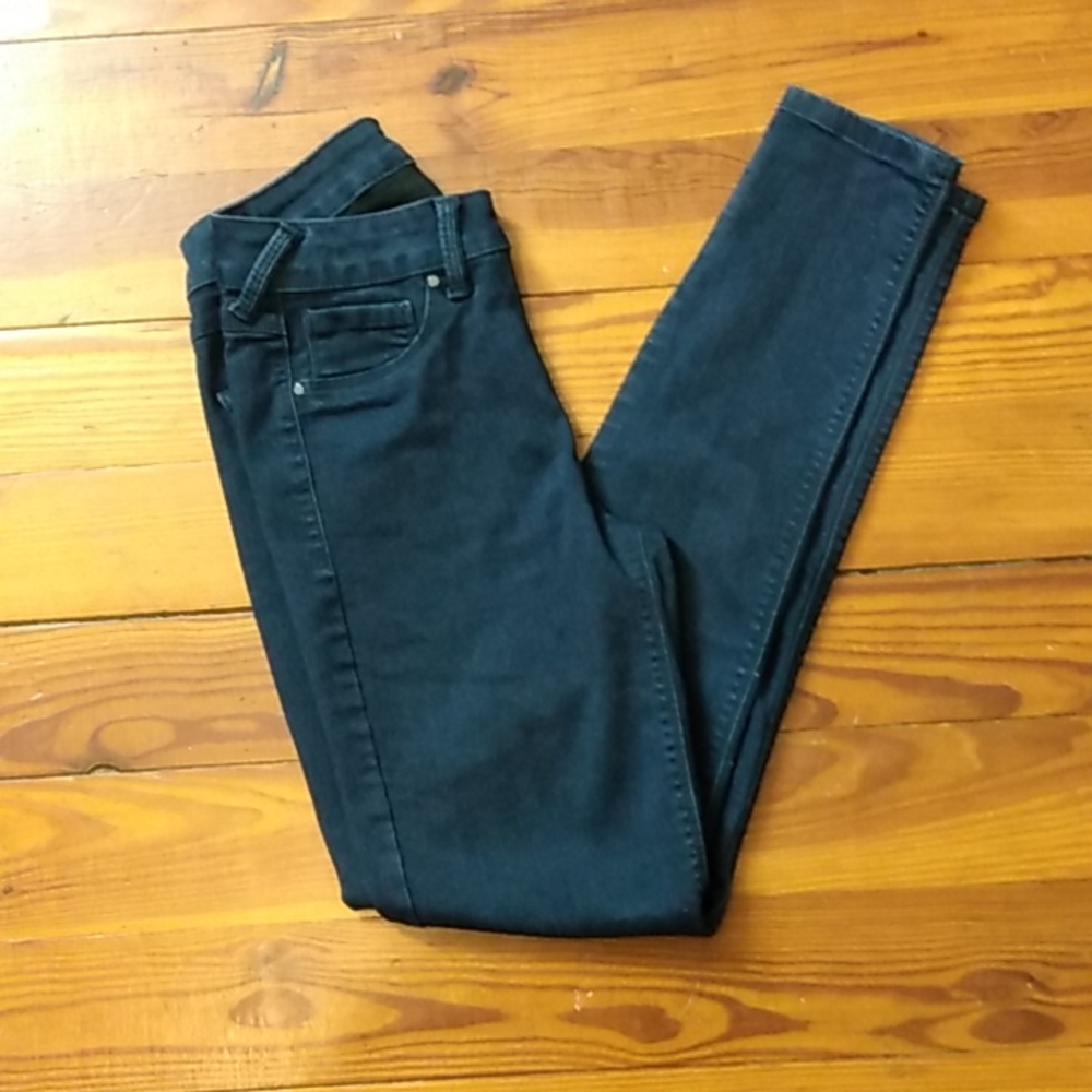 Dark Stretch Denim Jegging